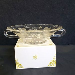 Heisey 7 1/2 inch etched candy dish with loop handles
